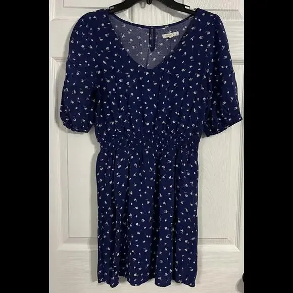 Copper Key | Dresses | Copper Key Womens Medium Blue Floral Vneck Dress | Poshmark Copper Key | Dresses | Copper Key Womens Medium Blue Floral Vneck Dress | Poshmark